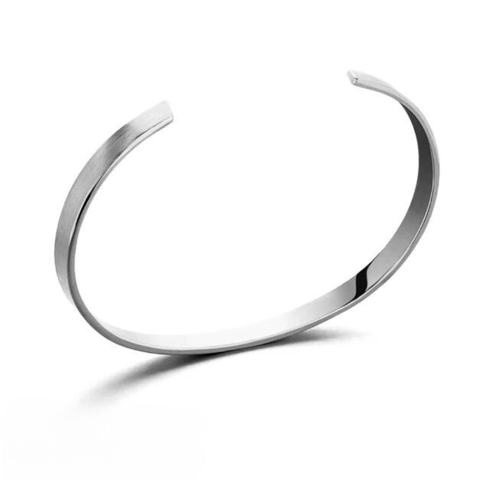 Rosalyn Simple Paragraph Cuff Bracelet