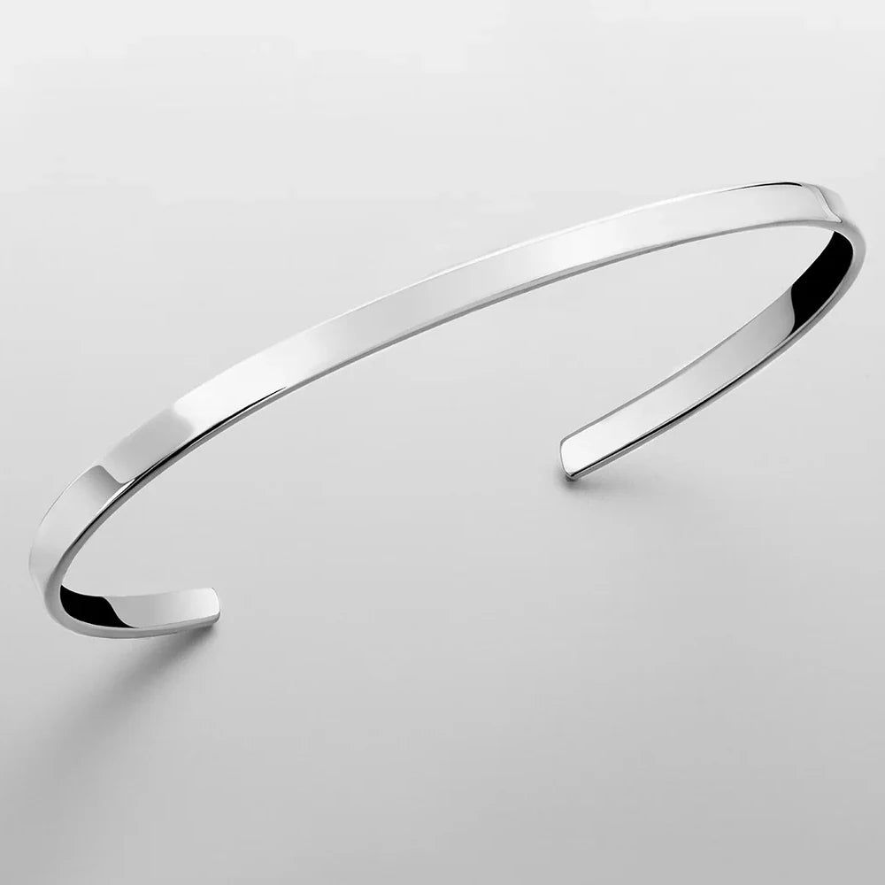 Rosalyn Simple Paragraph Cuff Bracelet